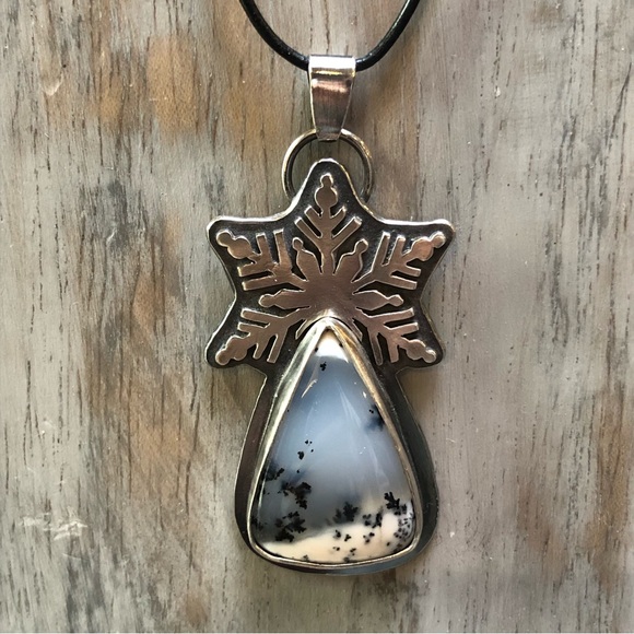 Dendrite Winter Opal Sterling Pendant - Picture 6 of 8